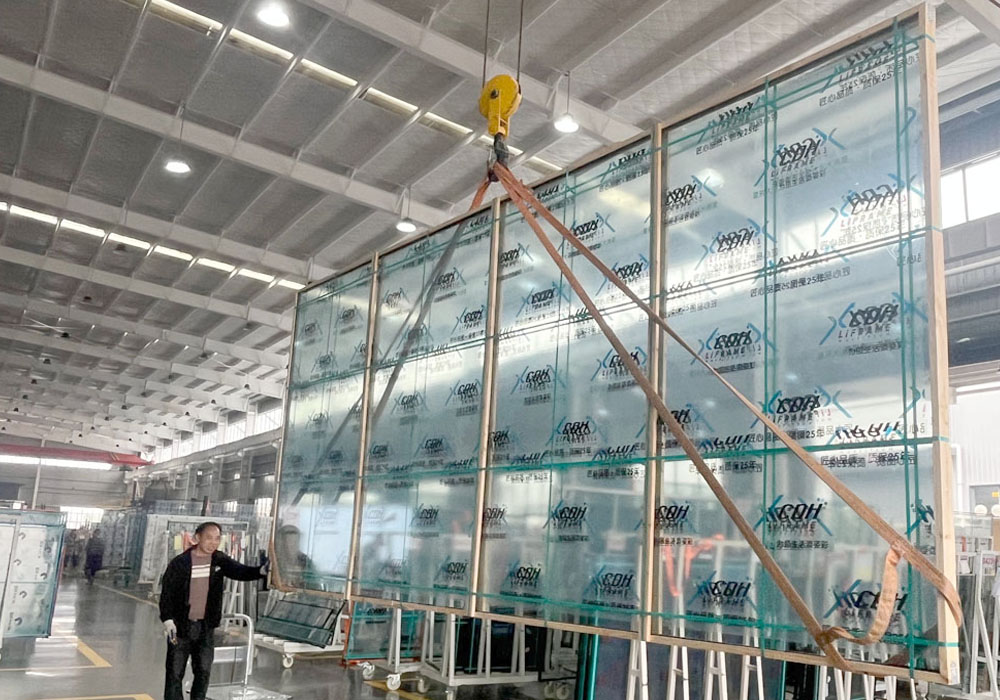 3300X7000幕墙大板中空玻璃定制加工出库实景.jpg
